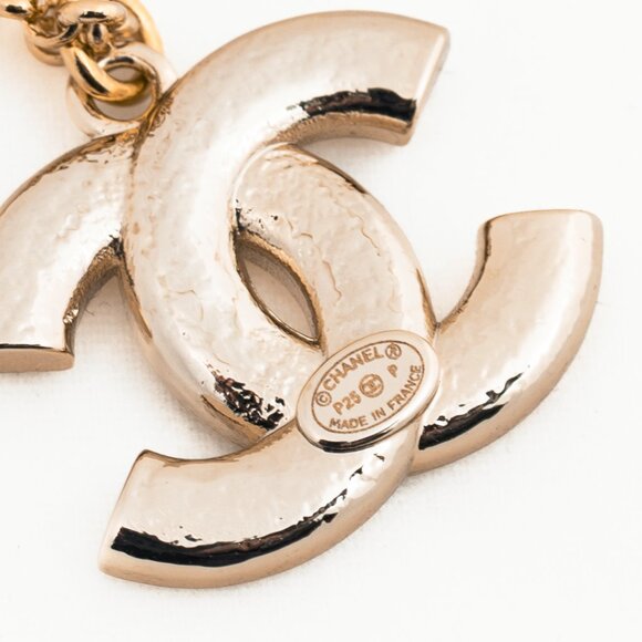 Chanel P25 Light-Gold-Tone Crystal & Pearl CC Logo Necklace - Picture 4 of 5